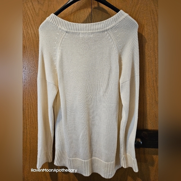 Calvin Kline Sweater - Picture 3 of 8